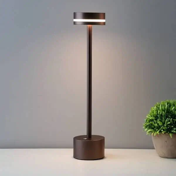 High end table lamp